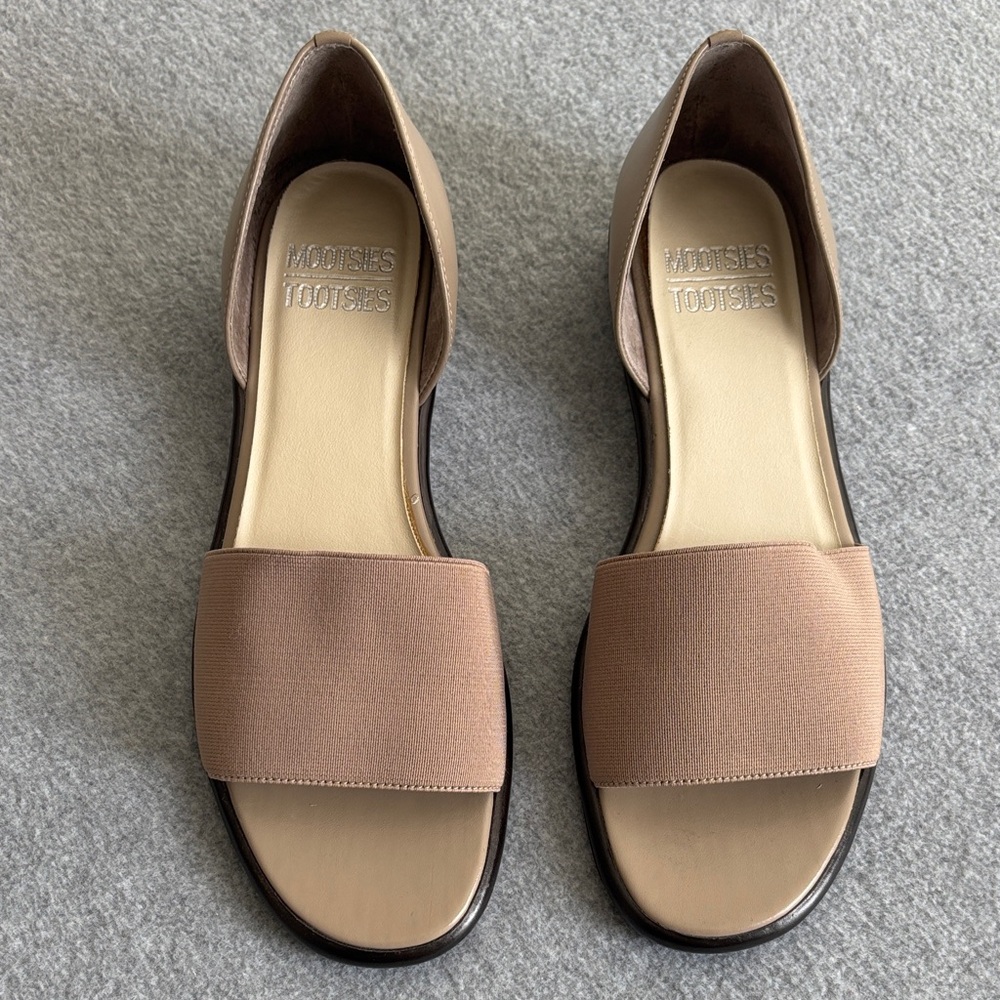 Mootsies Tootsies Nude Brown Open-Toe Flats